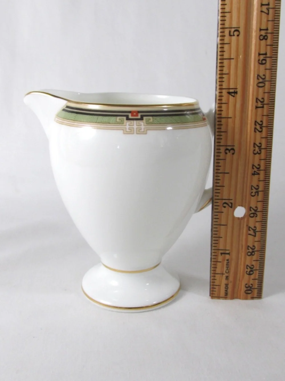 Wedgwood Oberon Creamer & Sugar Bowl with Lid Set Excellent Condition